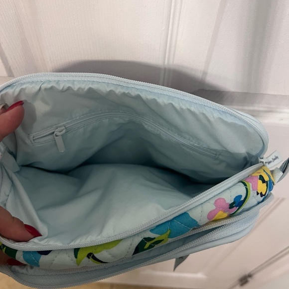 Vera Bradley Crossbody EUC - Picture 4 of 8